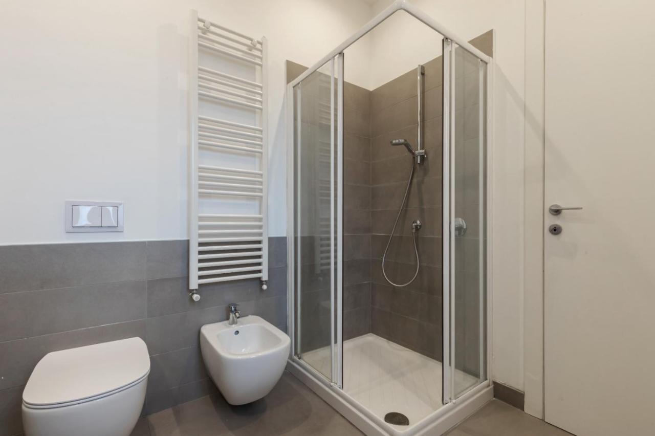 La Casa Di Nina - Meda Apartment Bagian luar foto
