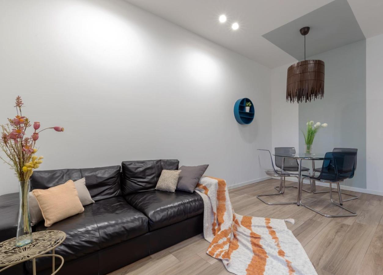 La Casa Di Nina - Meda Apartment Bagian luar foto